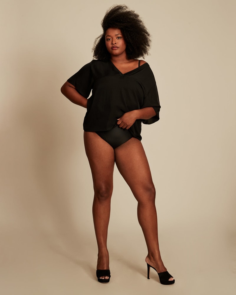 Front of a model wearing a size 2X Rib Trim Double V-Neck Top in BLACK by Vince. | dia_product_style_image_id:225154